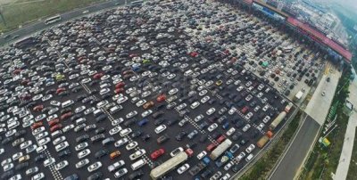 ​节假日, 为什么高速公路常堵车