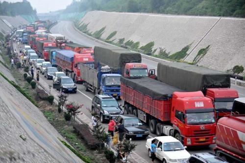 节假日, 为什么高速公路常堵车