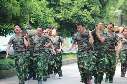 特种兵都有哪些训练项目？普通人根本承受不了，不说你不知道