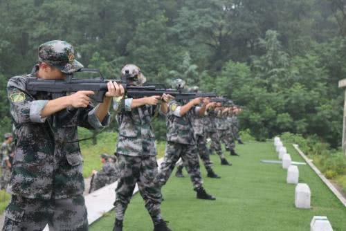 特种兵都有哪些训练项目？普通人根本承受不了，不说你不知道