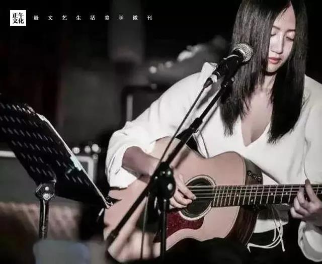 音乐 · 听她唱歌就像欣赏巫术表演，难怪王思聪会甘当“脑残粉”