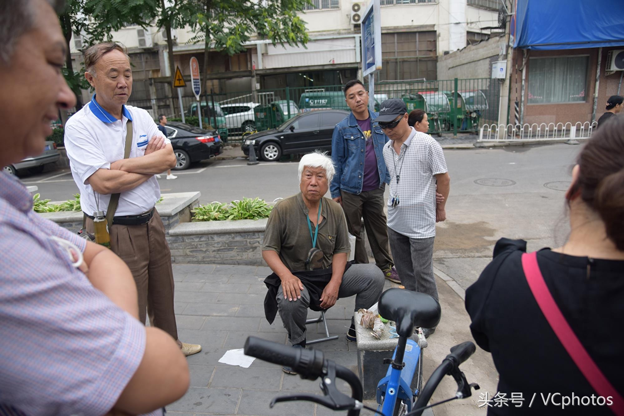 三十年口口相传，白毛煎饼何以成为北京街头的煎饼之王