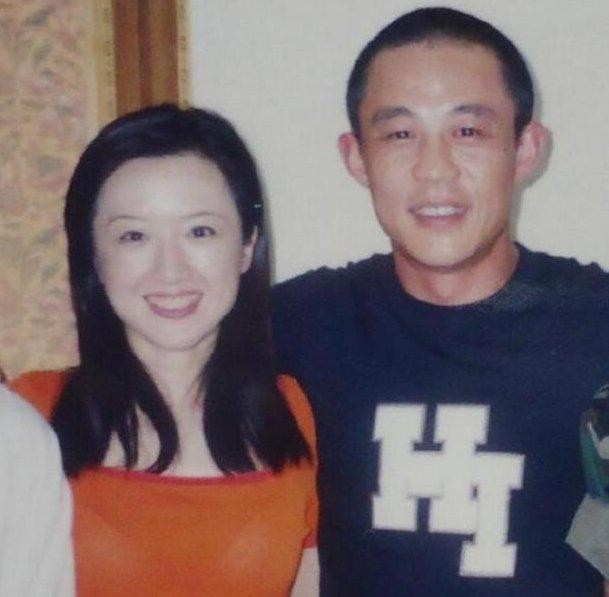 侯勇前妻个人简介（侯勇4个女人3段婚姻）(7)