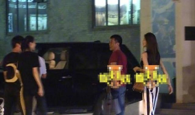 侯勇前妻个人简介（侯勇4个女人3段婚姻）(24)