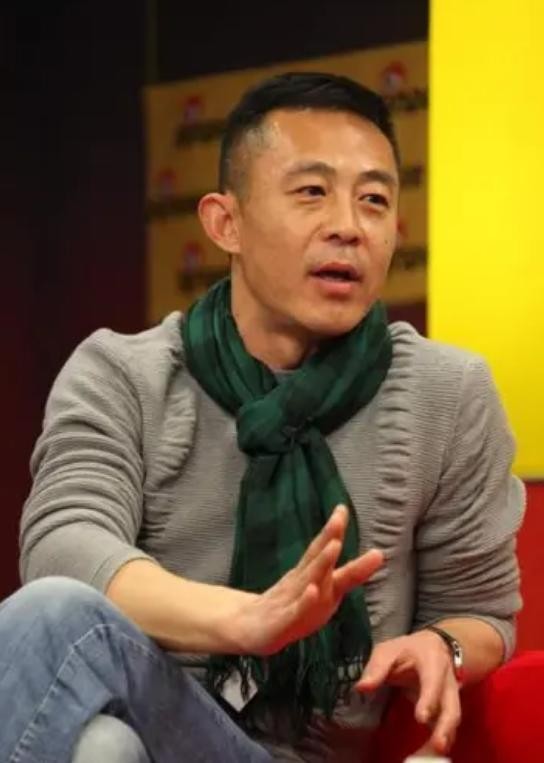 侯勇前妻个人简介（侯勇4个女人3段婚姻）(11)