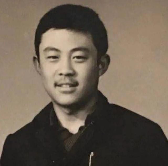 侯勇前妻个人简介（侯勇4个女人3段婚姻）(2)