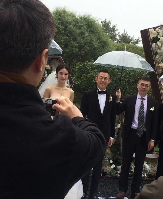 侯勇前妻个人简介（侯勇4个女人3段婚姻）(23)