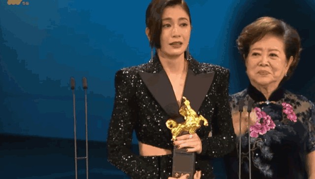 翻红的贾静雯，太高明了