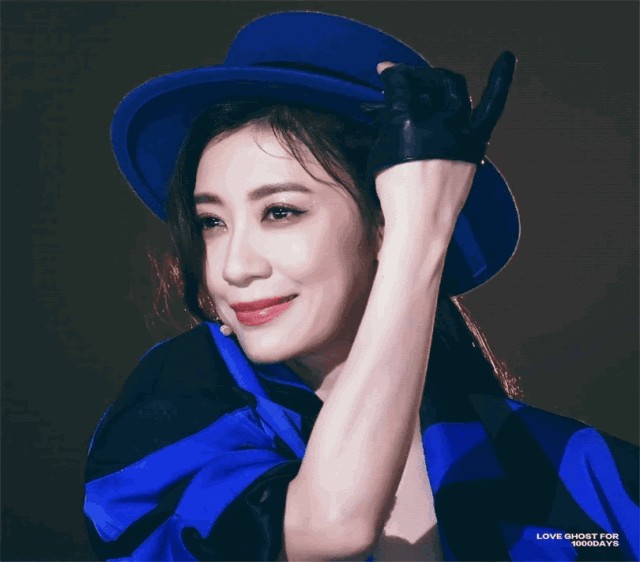 翻红的贾静雯，太高明了