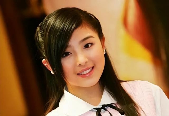 张含韵童年照对比（15岁爆红17岁跌落神坛）(7)