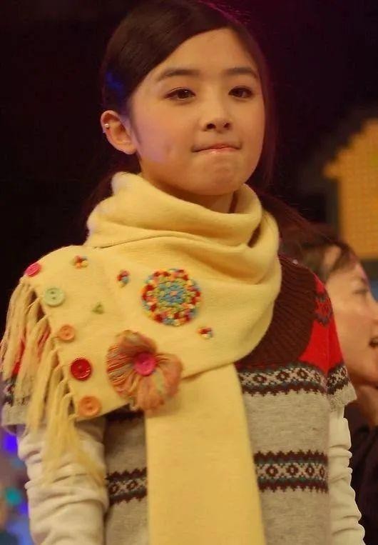 张含韵童年照对比（15岁爆红17岁跌落神坛）(4)