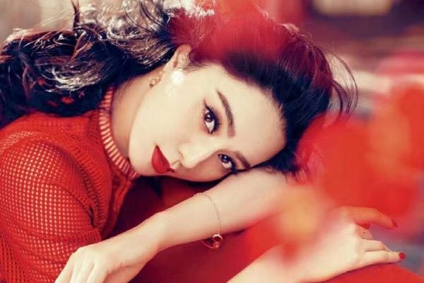 苹果浴室范冰冰9分57秒 删减了只是一个镜头什么都没有