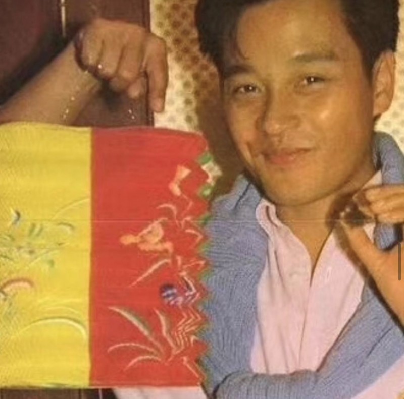 张国荣坠楼监控（张国荣坠楼去世现场人山人海）