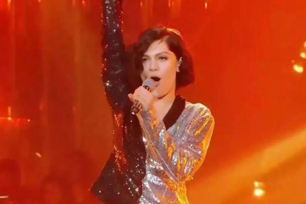 结石姐个人资料 这就是欧美人的真实造成的