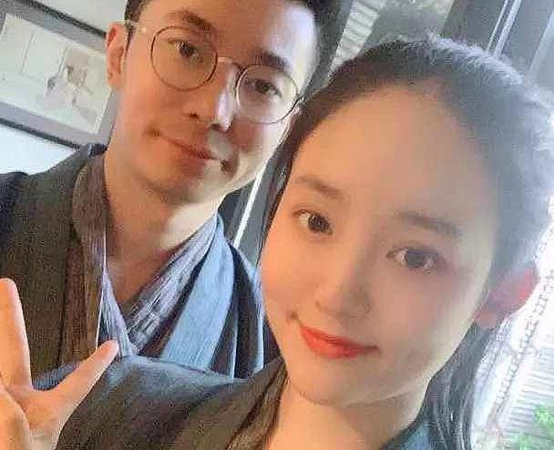 张雨婷在校时期靠美貌赢得校花称号，绿地事件并没让她失去求爱者