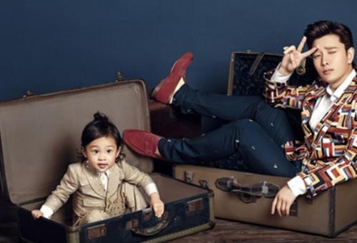 李承铉戚薇女儿国籍（戚薇女儿非华籍也并非韩籍）