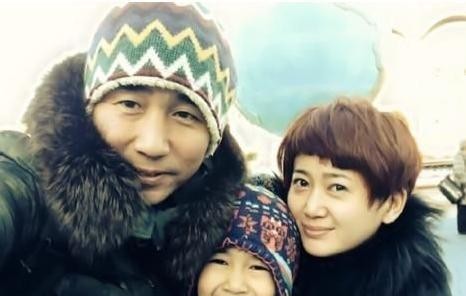 沙宝亮老婆朱娜出生年月（朱娜年轻时的照片资料）