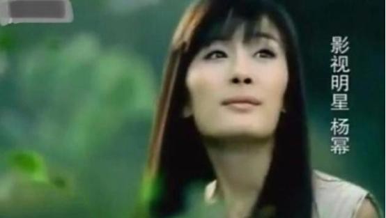 戚薇整容前照片（明星整容前后盘点对比）