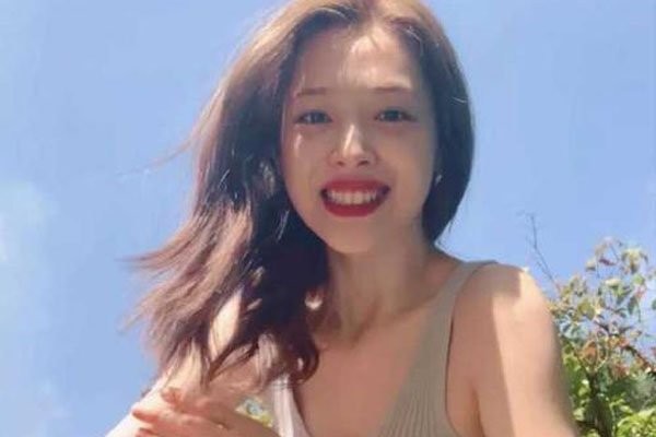 崔雪莉《real》无删减版 在自杀之前豁出去拍摄