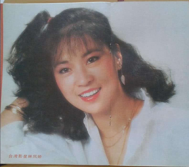 林凤娇个人资料写真作品