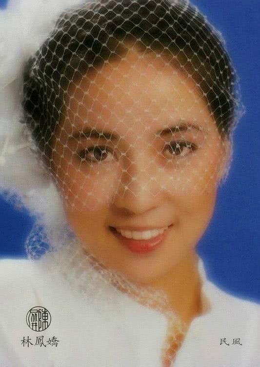 林凤娇个人资料写真作品