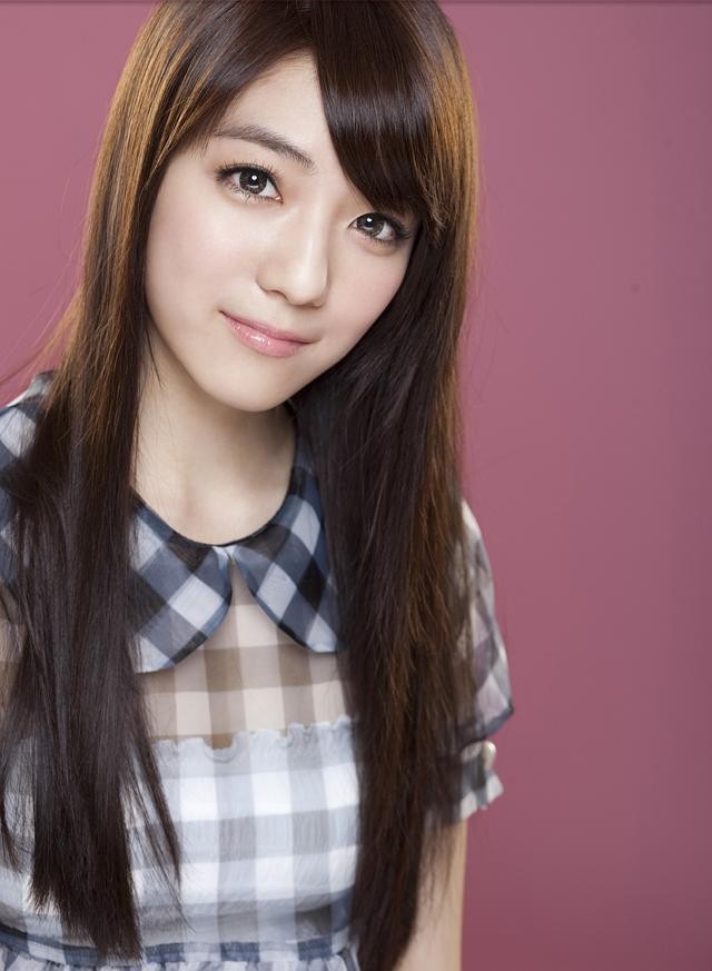 陈庭萱个人资料写真作品