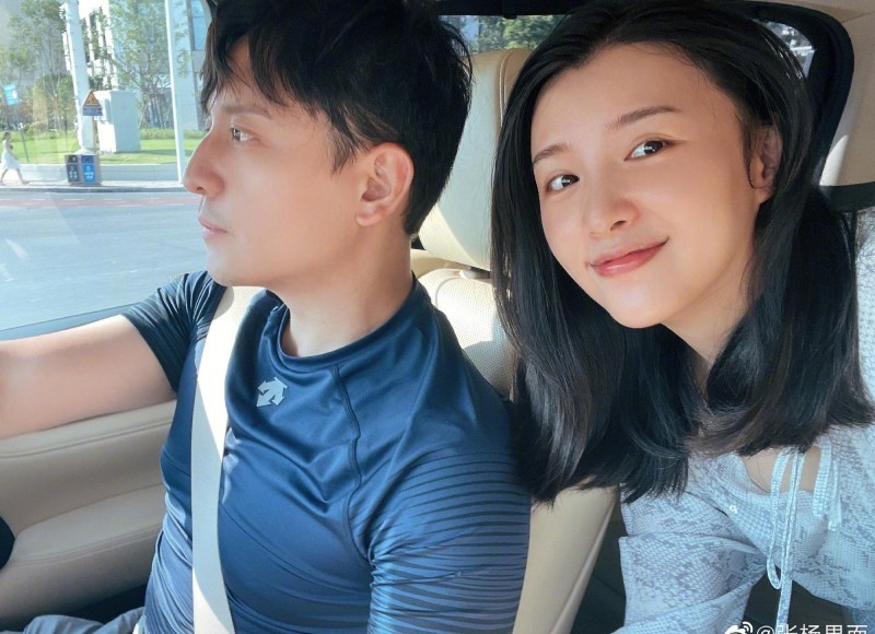 百克力张杨果而(美女主播张杨果而穿改良旗袍)