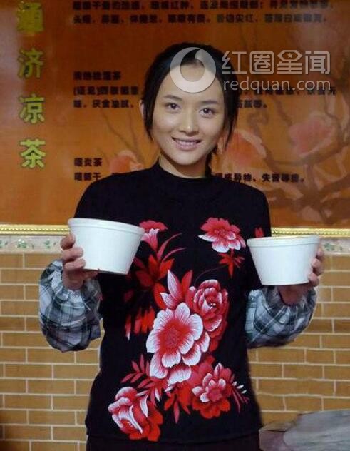 李依玲真实老公是谁 李依玲的写真照片