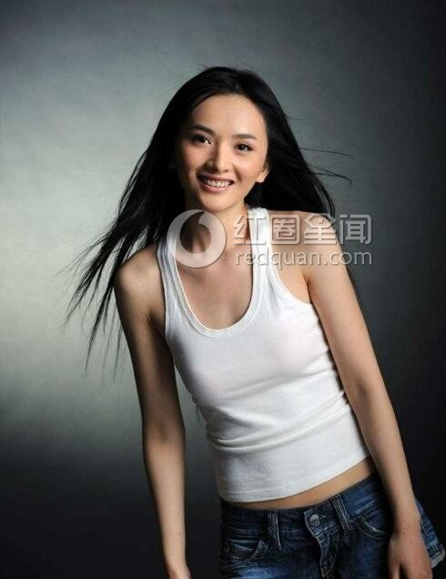 李依玲真实老公是谁 李依玲的写真照片