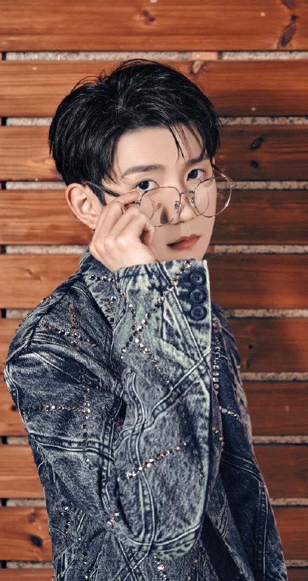 王源的写作的文字在哪里发表(王源写的文章登九年级语文试卷)(27)