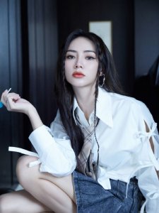 ​谢可寅为违规停车道歉 将以此为鉴严格要求自己