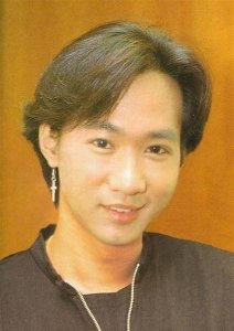 ​此生再无张国荣下一句什么黄家驹(千年难遇张国荣世上再无黄家驹)