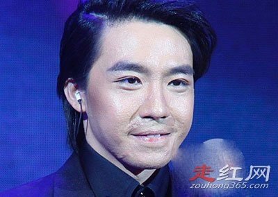 俞灏明烧伤事件的原因 究竟是怎样被烧伤的