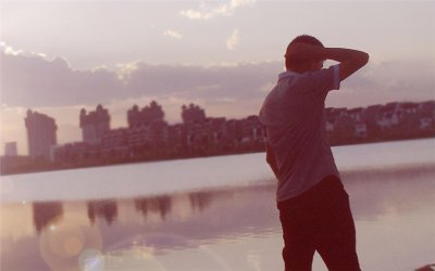 ​撒贝宁是谁(“藏”13年的撒贝宁：从央视名嘴到“芳心纵火犯”，终现出原形)