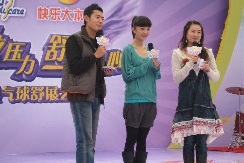 杨幂代言的服装品牌有哪些(杨幂代言女装品牌)  第2张