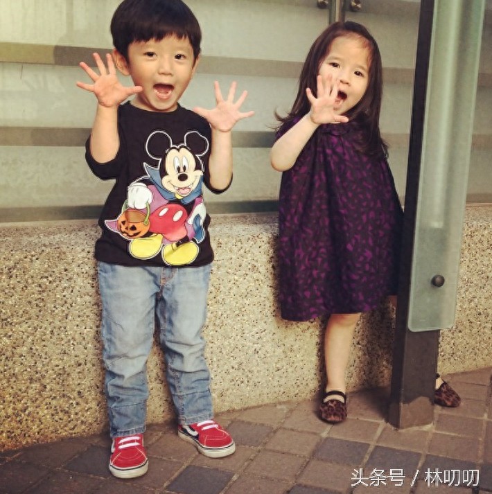 超萌超可爱的龙凤胎,看完心都融化了