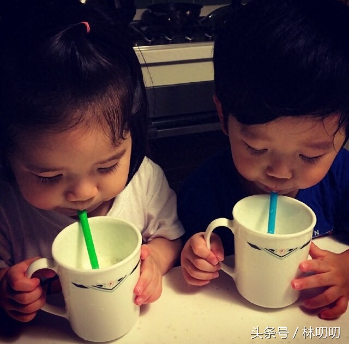 超萌超可爱的龙凤胎,看完心都融化了