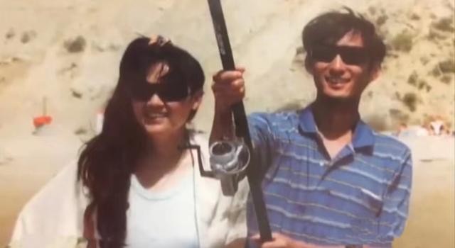 王王姬现任老公图片（姬丈夫高峰抛下一切远赴美国求爱）