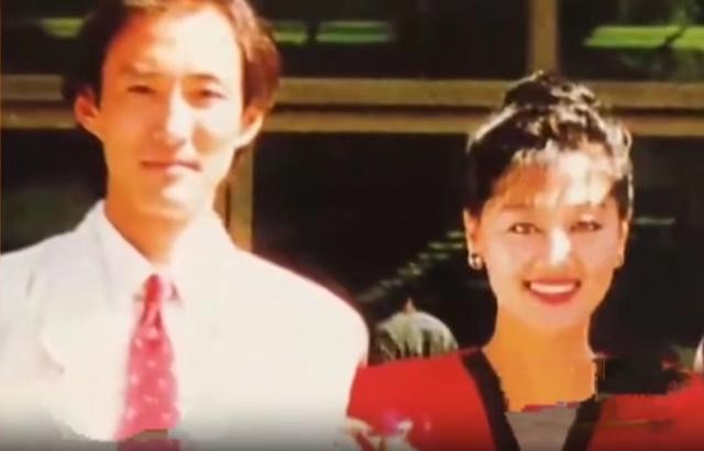 王王姬现任老公图片（姬丈夫高峰抛下一切远赴美国求爱）