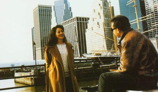 王王姬现任老公图片（姬丈夫高峰抛下一切远赴美国求爱）