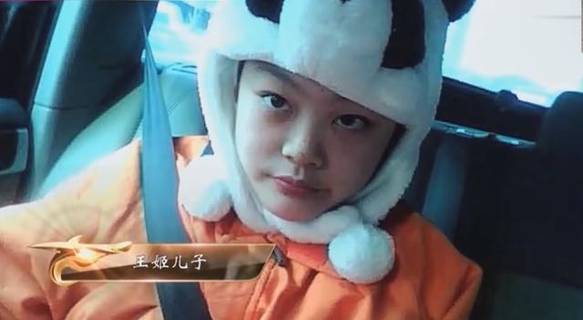 王王姬现任老公图片（姬丈夫高峰抛下一切远赴美国求爱）