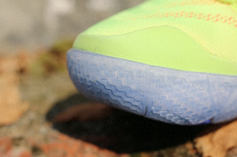 《米饭原创》nike欧文4鸳鸯配色，美如画的实战球鞋！欧蜜在哪里