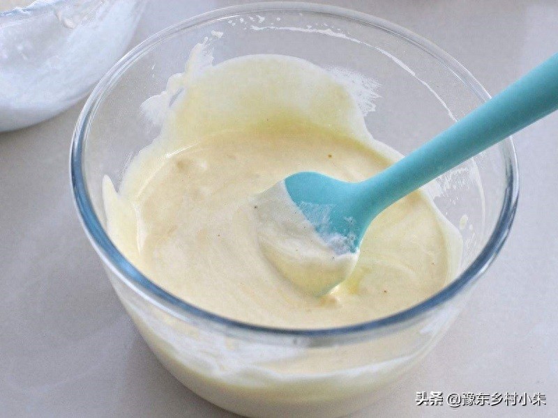 土豆粉这样做，一碗不够吃，做法简单，大人小孩都爱吃