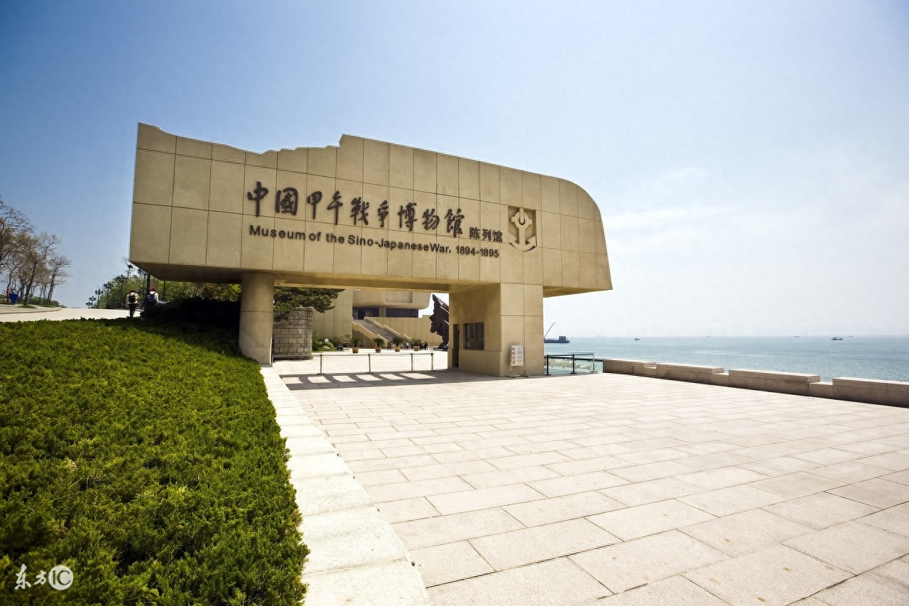 七子之歌中的“七子”是指这7个地区，但有一个还没回归