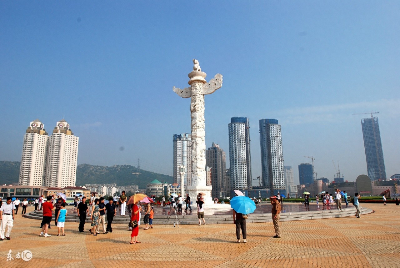 七子之歌中的“七子”是指这7个地区，但有一个还没回归