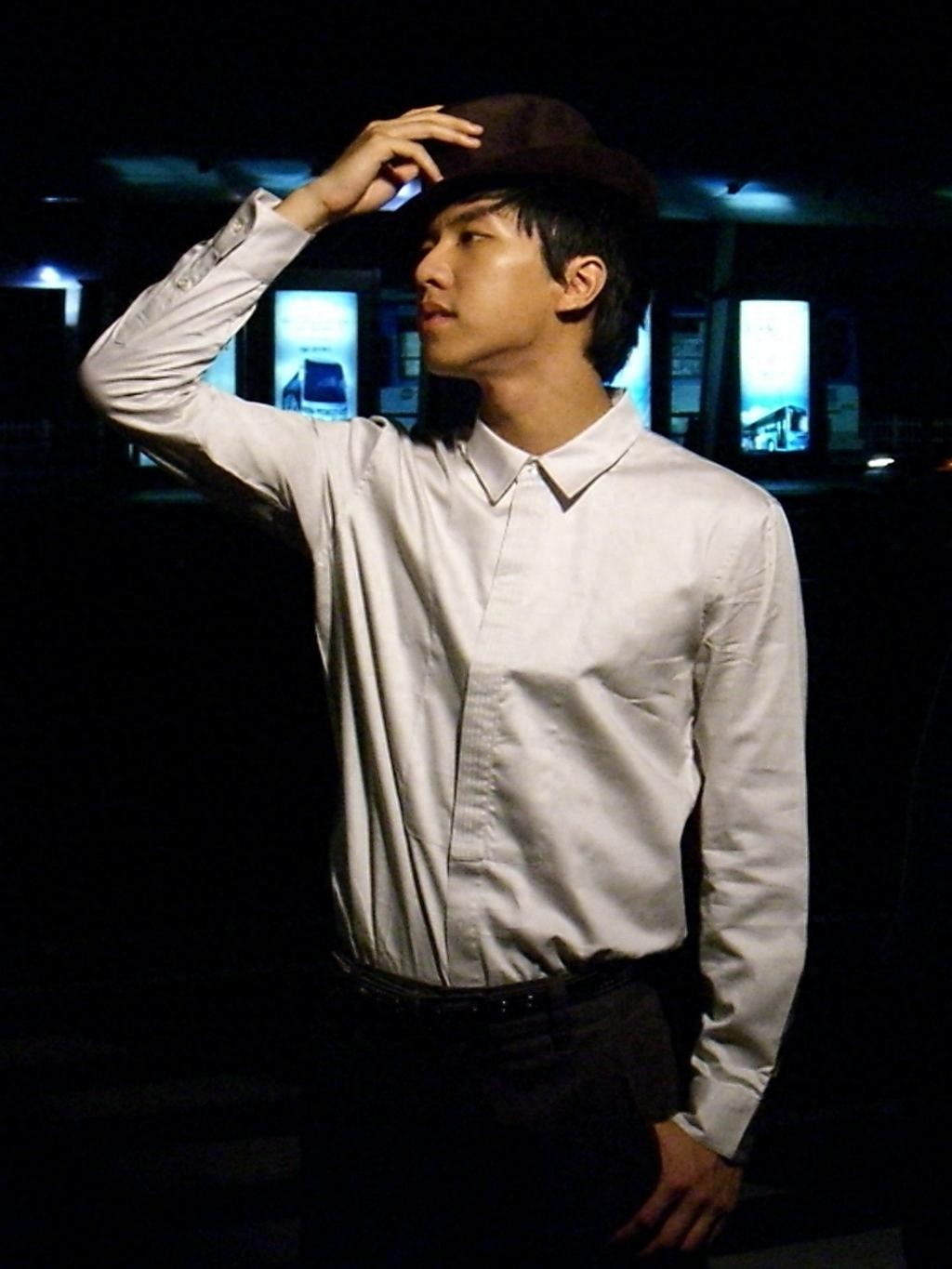 韩国人气偶像李昇基