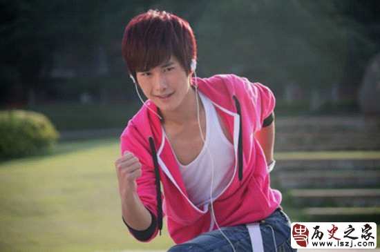 朱梓骁肛裂归罪小四  郭敬明对李枫朱梓骁连下毒手