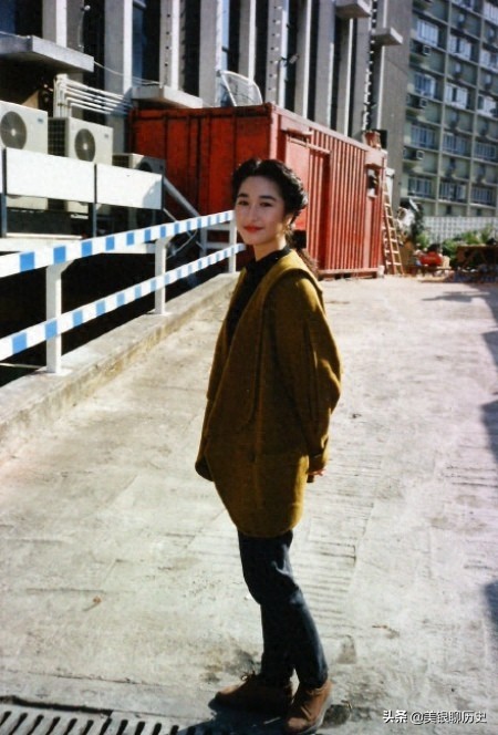 曾经的当家花旦关咏荷旧照：演技精湛，处世低调，老公是影帝
