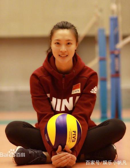 张一山跟惠若琪拍照,一米八的身高被碾压,惠若琪:这真的不怪我