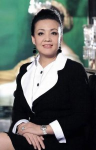 ​张兰为什么说王健林资助婚礼(汪小菲当年结婚王健林到底赞助了没有？)